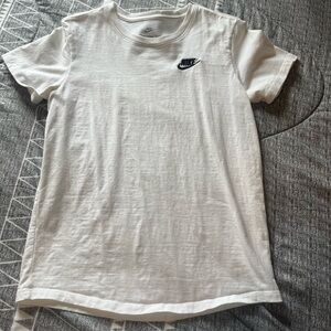 Nike White T-Shirt